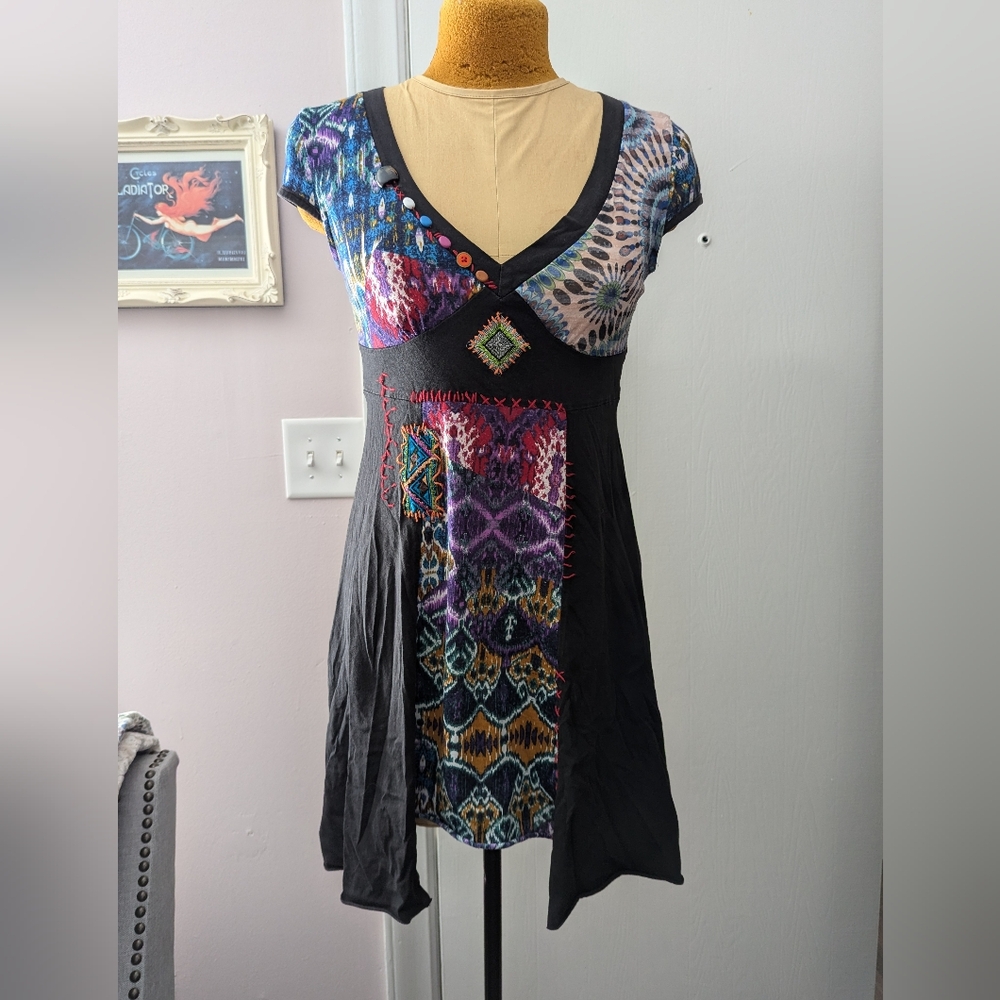 Women's Boho Short Sleeve Tunic size S/M Patchwork Embroidery